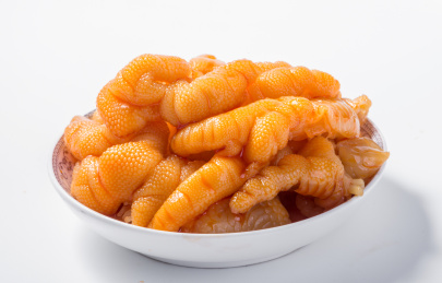 白色背景特色无骨酸辣鸡爪