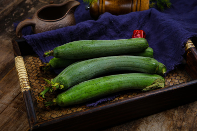 新鲜瓜果蔬菜绿色有机丝瓜
