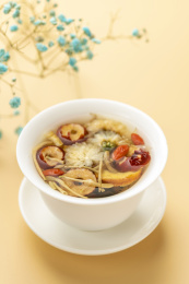 盖碗八宝茶特写黄色莫兰迪色系背景