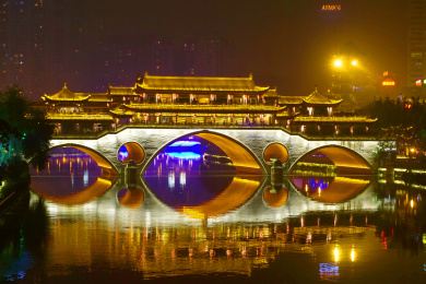 中国四川成都母亲河 锦江及安顺廊桥夜景