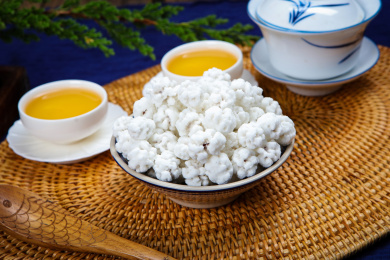 老式糖果零食糖霜花生粘