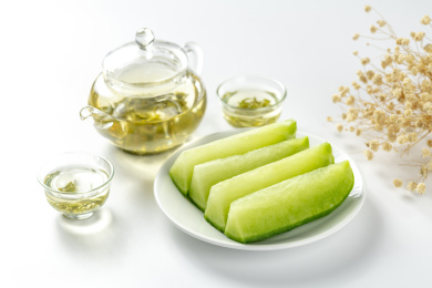 保健蔬菜青萝卜特写白色背景