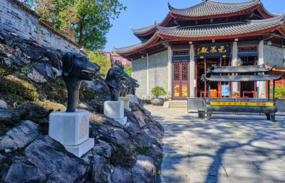 中国广州纯阳观旅游景区兽首雕塑