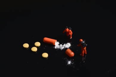 微缩创意摄影，防护服与有趣的食物表现