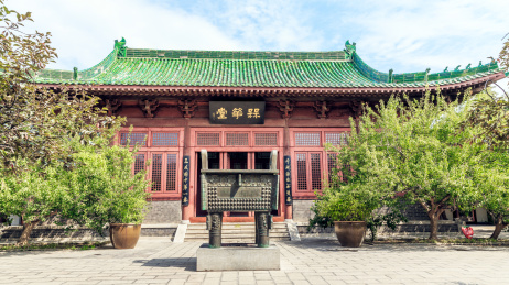 中国河南省开封府内槑华堂中式建筑
