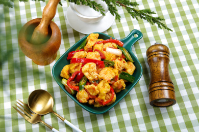 家常菜青辣椒红辣椒炒豆腐