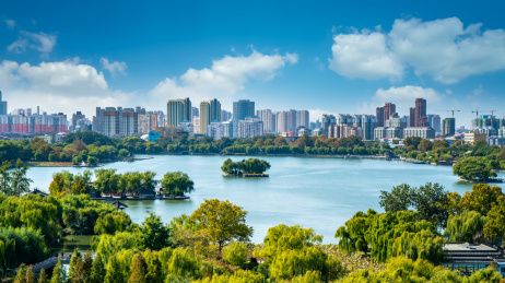航拍中国山东济南建筑景观全景图