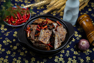 美味家常菜香辣油炸带鱼