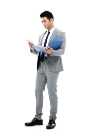 东方职场男士正装全身人像