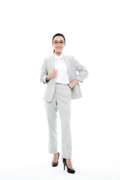 白色背景全身东方职场女性
