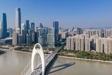 航拍中国广东广州珠江两岸城市景观天际线