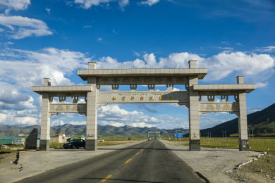 中国青藏公路G109国道沿途风光