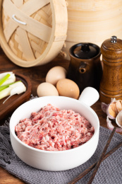 冬天冬至过年包饺子吃饺子