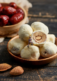 手工巴旦木夹心奶酪枣