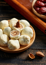 手工巴旦木夹心奶酪枣