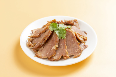 酱羊肉酱肉特写黄色莫兰迪色系背景