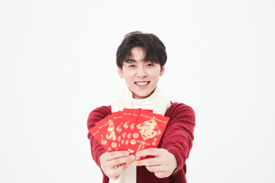 影棚拍摄春节年轻人