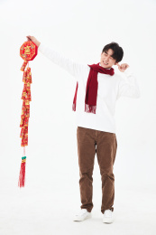 影棚拍摄春节年轻人