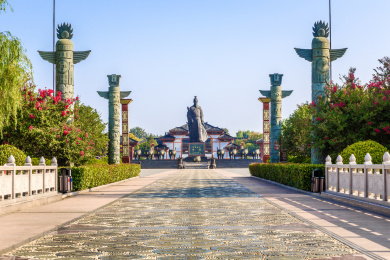 商祖祠三商大道， 河南省商丘古文化景区