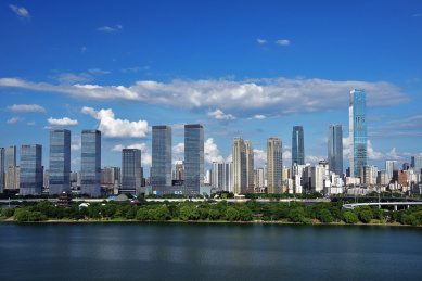 中国湖南长沙湘江城市建筑风光