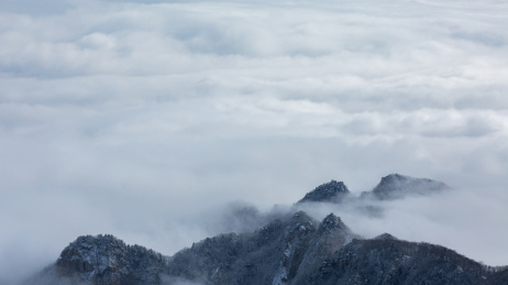 雪后尧山云海