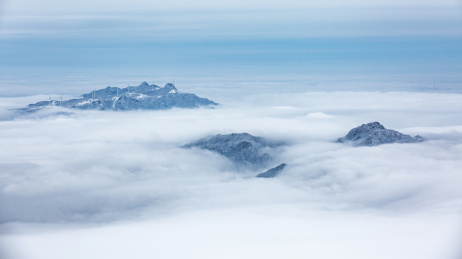 雪后尧山云海