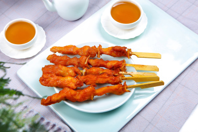 宵夜撸串小吃烧烤鸡脆骨串