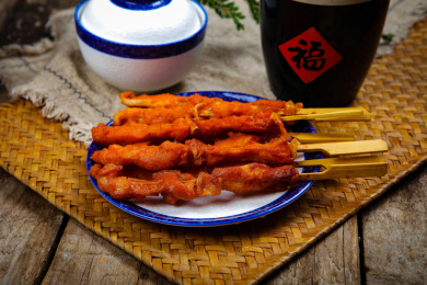 宵夜撸串小吃烧烤鸡脆骨串