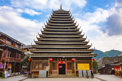 中国广西柳州三江程阳八寨的岩寨古楼