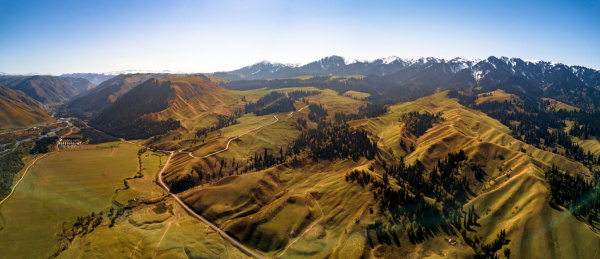 中国新疆山脉风光