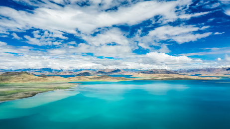 中国西藏山南浪卡子县羊卓雍错自然风景航拍