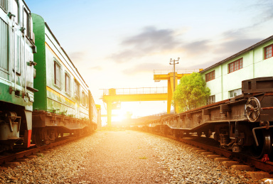 码头货场的内燃机火车