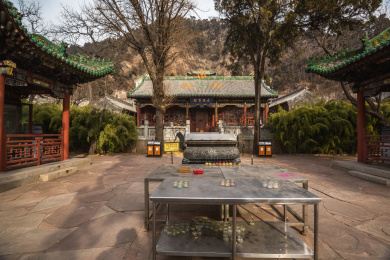 中国山西吕梁玄中寺风光