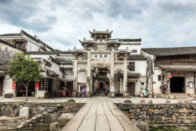  中国安徽省绩溪龙川风景区都宪坊