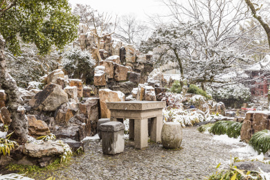 中国江苏苏州园林耦园冬季雪景