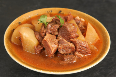 中餐美食=炖菜-萝卜炖牛腩