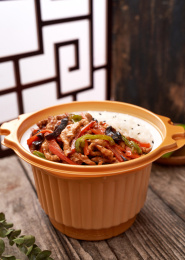 自热鱼香肉丝米饭