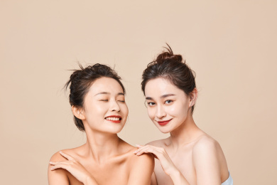 中国女性双人美妆