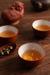 独自品茗