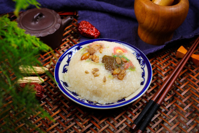 中国传统美食糯米八宝饭