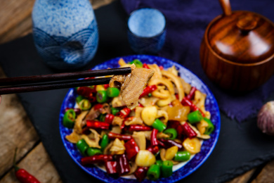 中餐美食小吃辣椒爆炒牛杂