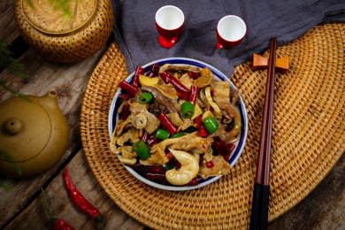 中餐美食小吃辣椒爆炒牛杂