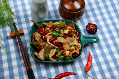 中餐美食小吃辣椒爆炒牛杂
