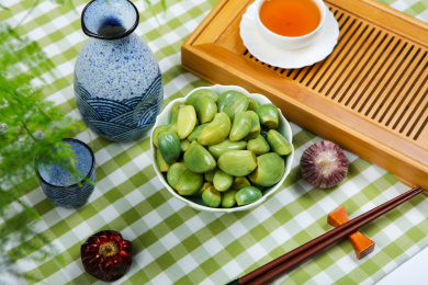 腊八节特色美食腌泡蒜腊八蒜