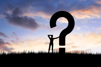 剪影人正在思考表示问号疑问