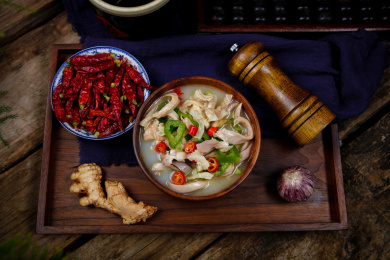 美味家常菜青椒猪肚汤