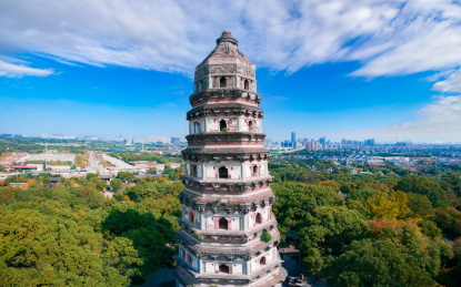 中国江苏省苏州市虎丘山风景名胜区虎丘塔