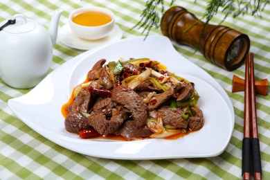香辣美味的下酒菜炒腰花