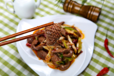 香辣美味的下酒菜炒腰花