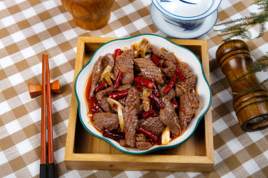 香辣美味的下酒菜炒腰花